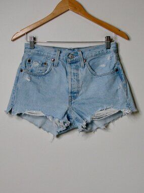 Levi's Denim Jean Shorts Red Tab Light Blue Wash Distressed Raw Frayed Hem 26